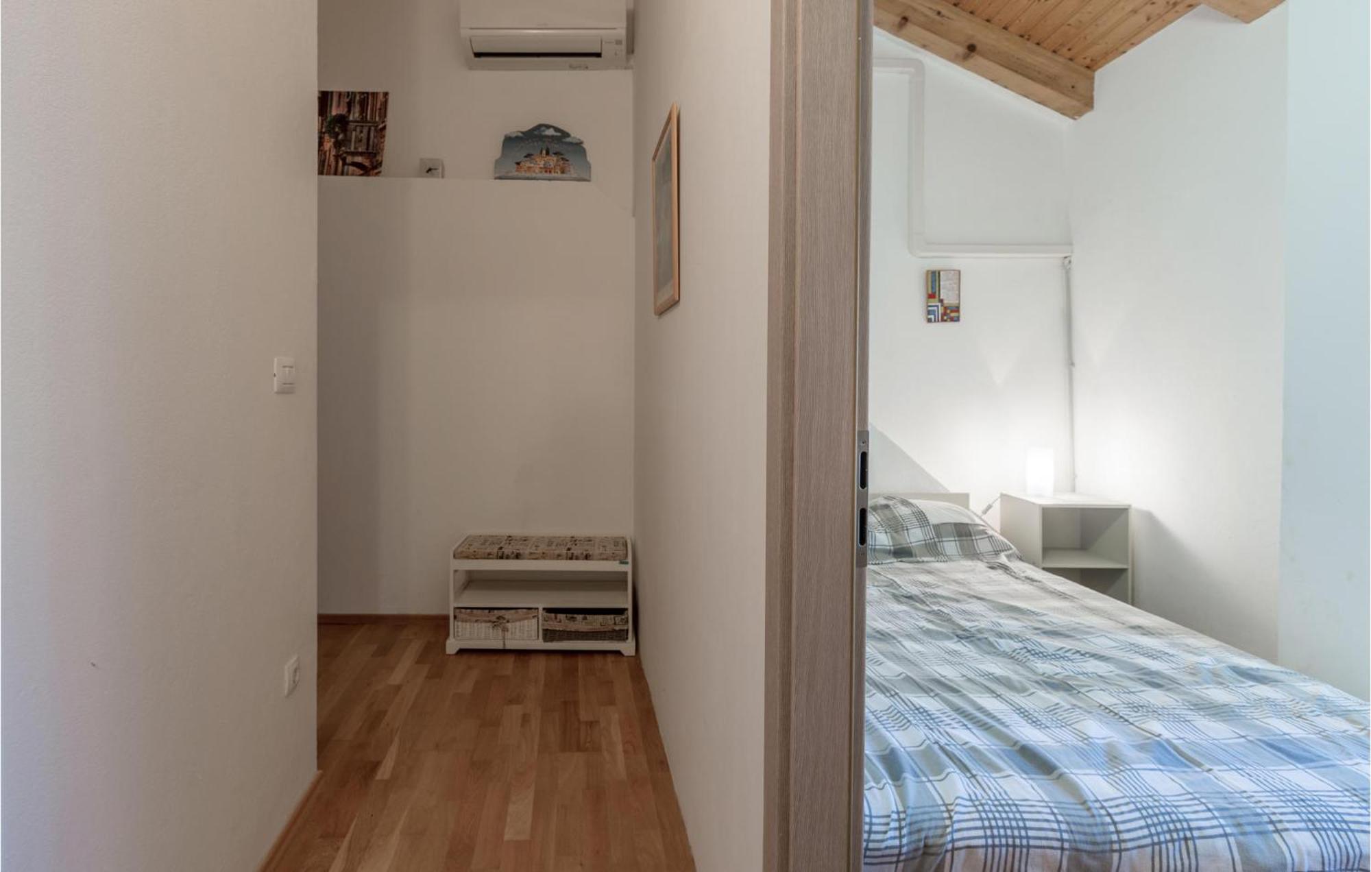2 Bedroom Stunning Home In บาเล ภายนอก รูปภาพ