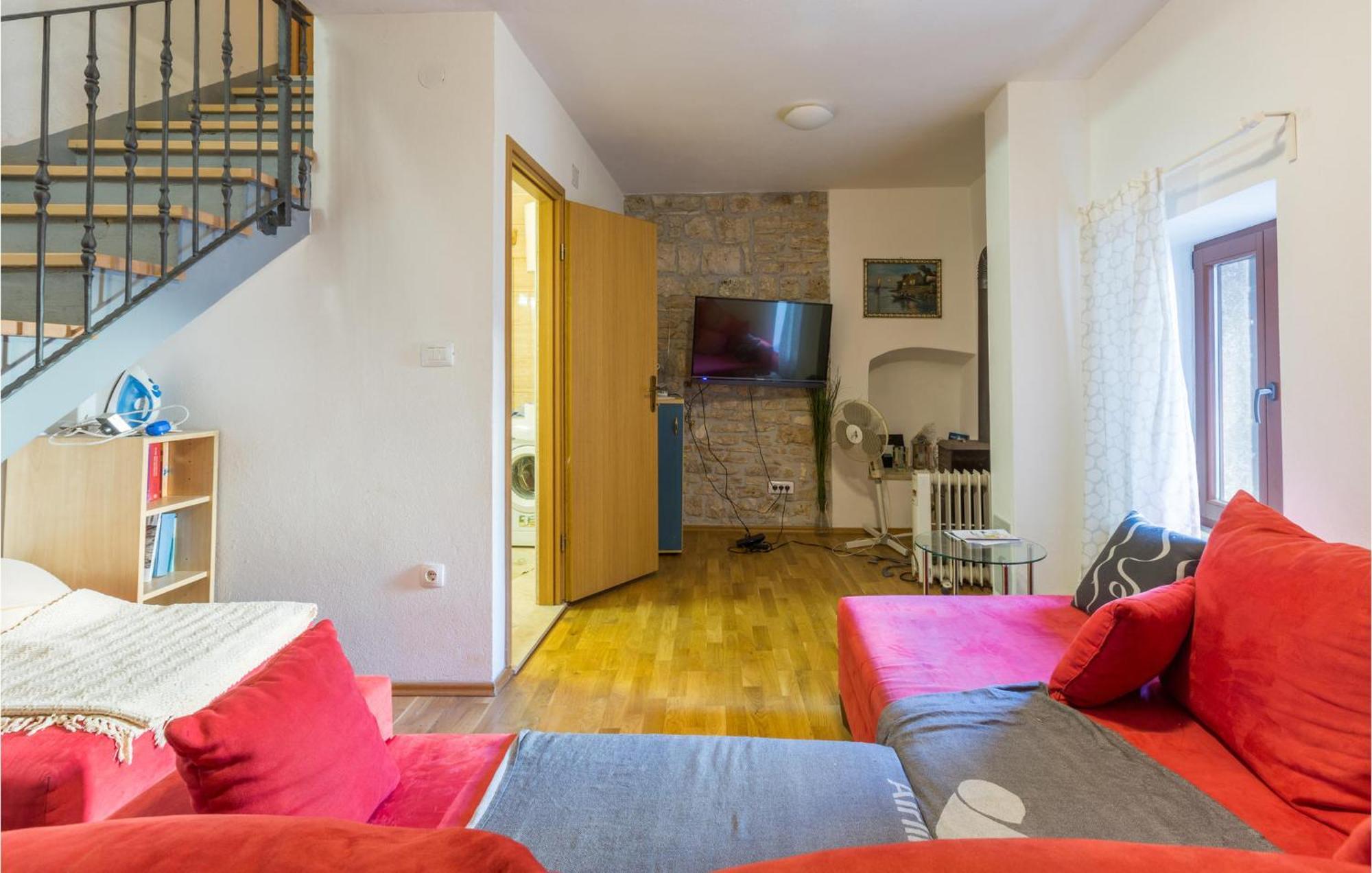 2 Bedroom Stunning Home In บาเล ภายนอก รูปภาพ